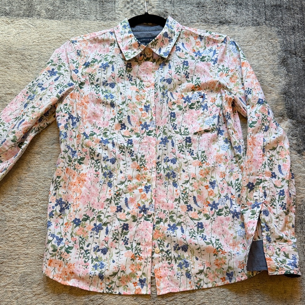 Tommy Hilfiger Pink Floral Button-Up Shirt with Blue & Green Accents